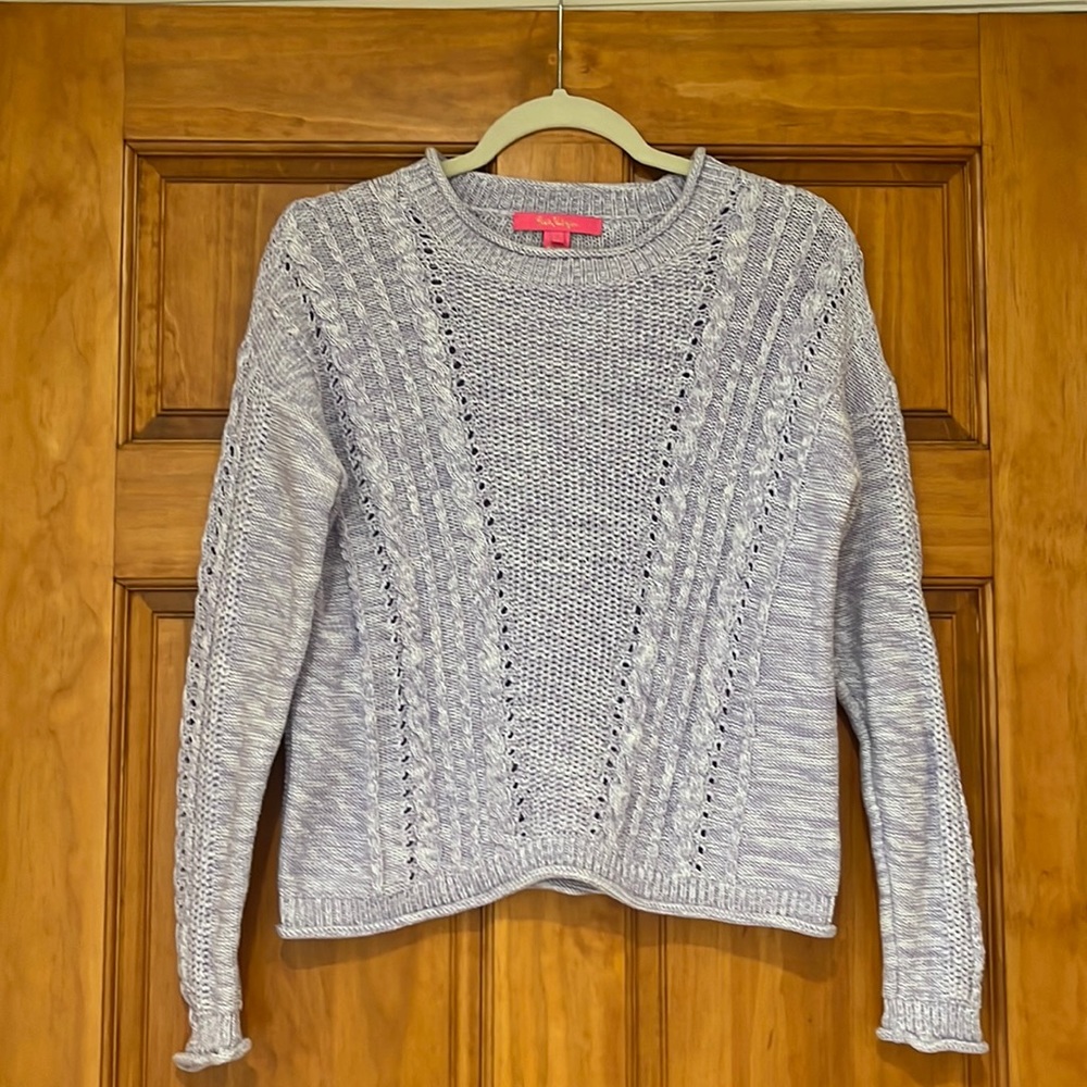 EUC Lilly Pulitzer sweater. Color light purple/cream. Size Small.